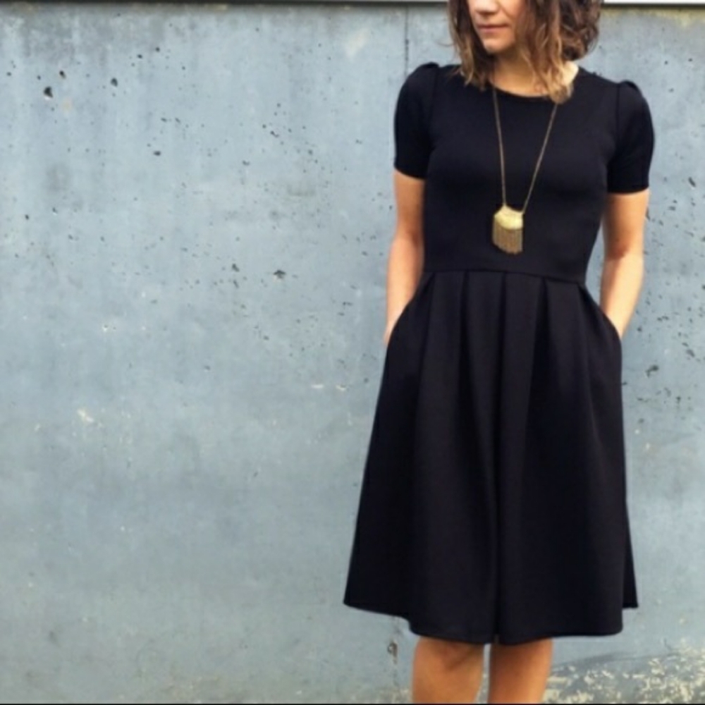 Rare Solid Black Lularoe Amelia